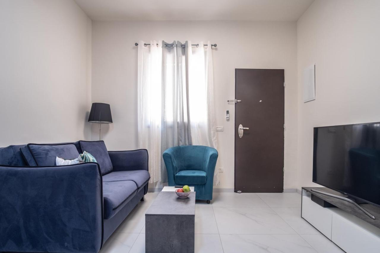 Port City Haifa - Luxury Apartments 50 Mtrs From The Beach Exterior foto